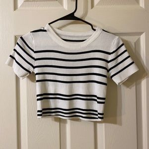 NWOT Emmiol crop top